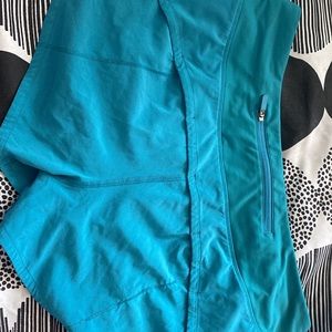 Lululemon 2.5 inch speed up shorts with liner